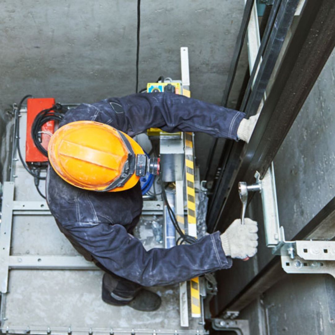 lift services in UAE